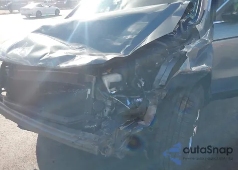 2011 Honda Cr-V Lx z USA, uszkodzony, nr VIN 5J6RE3H30BL031222